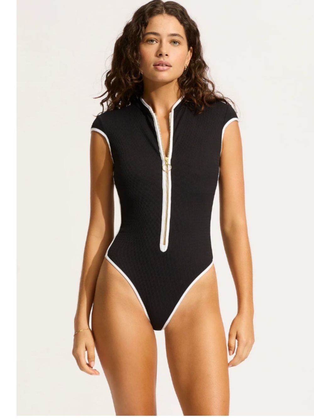 NEW Seafolly Cap Sleeve Zip Front One-Piece Swimsuit Black Size 4 NWT Neutral